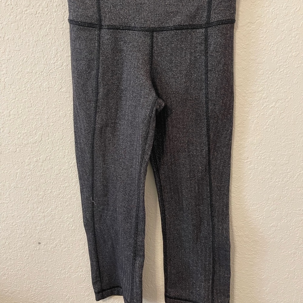 Lululemon Herringbone Crop Knit Leggings Size 2